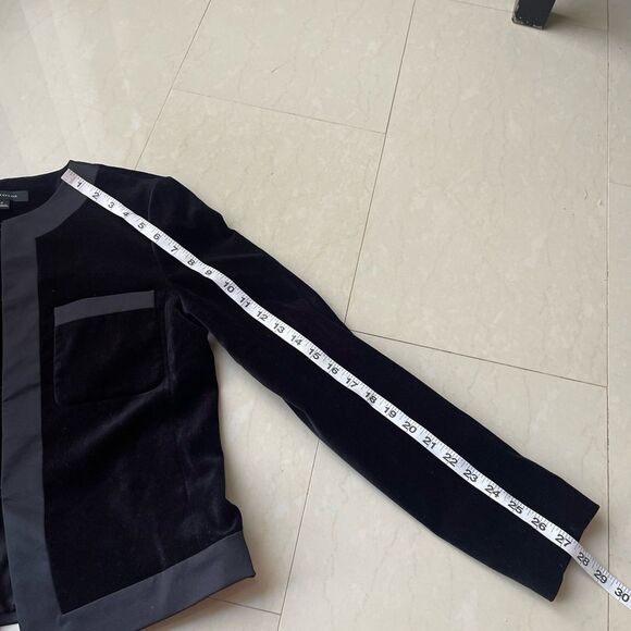 Ann Taylor Black Velvet Blazer Jacket Hook Closure Size 2 - Picture 9 of 12